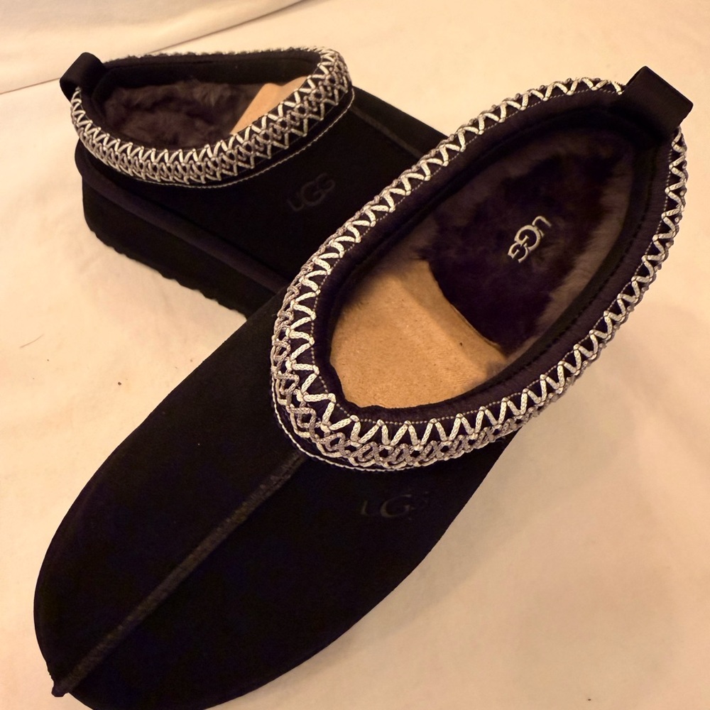 UGG Black Suede Slip-On Shearling-Lined Slippers with Silver Trim